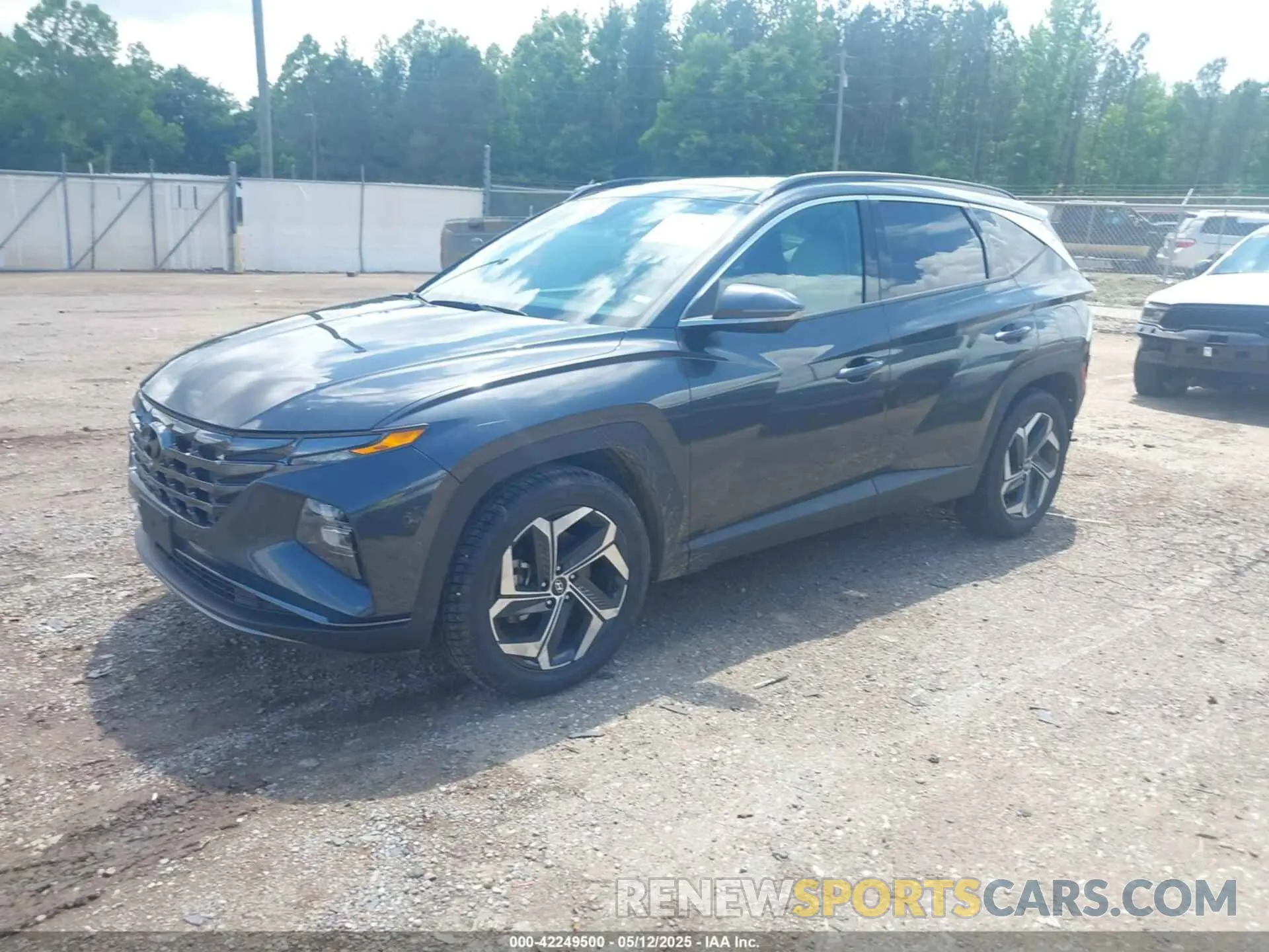 2 Photograph of a damaged car 5NMJE3DE4RH357627 HYUNDAI TUCSON 2024