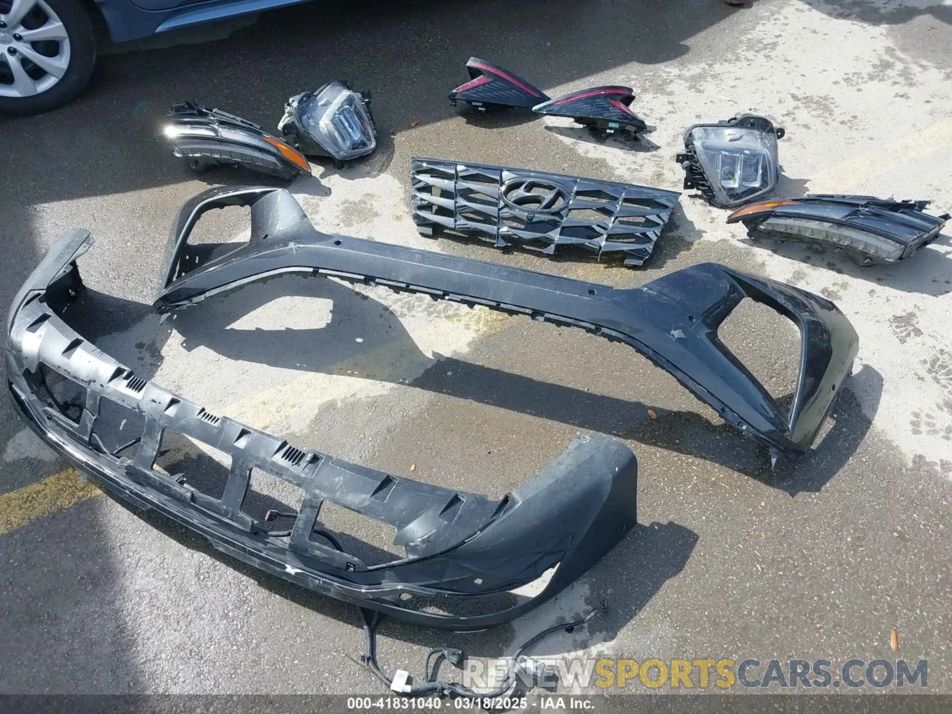 12 Photograph of a damaged car 5NMJE3DE5RH325575 HYUNDAI TUCSON 2024