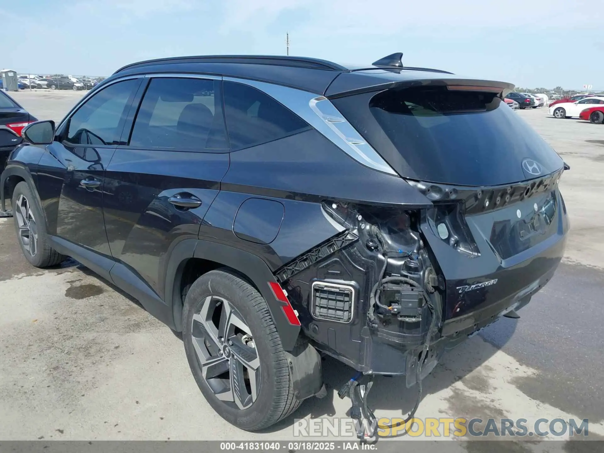 21 Photograph of a damaged car 5NMJE3DE5RH325575 HYUNDAI TUCSON 2024