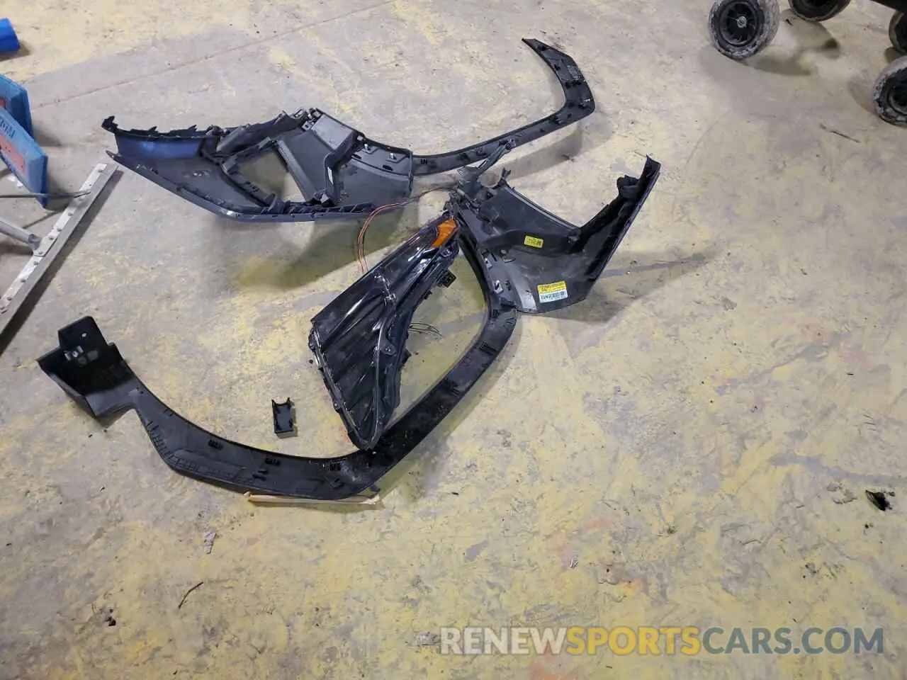 15 Photograph of a damaged car 5NMJE3DE5RH348791 HYUNDAI TUCSON 2024