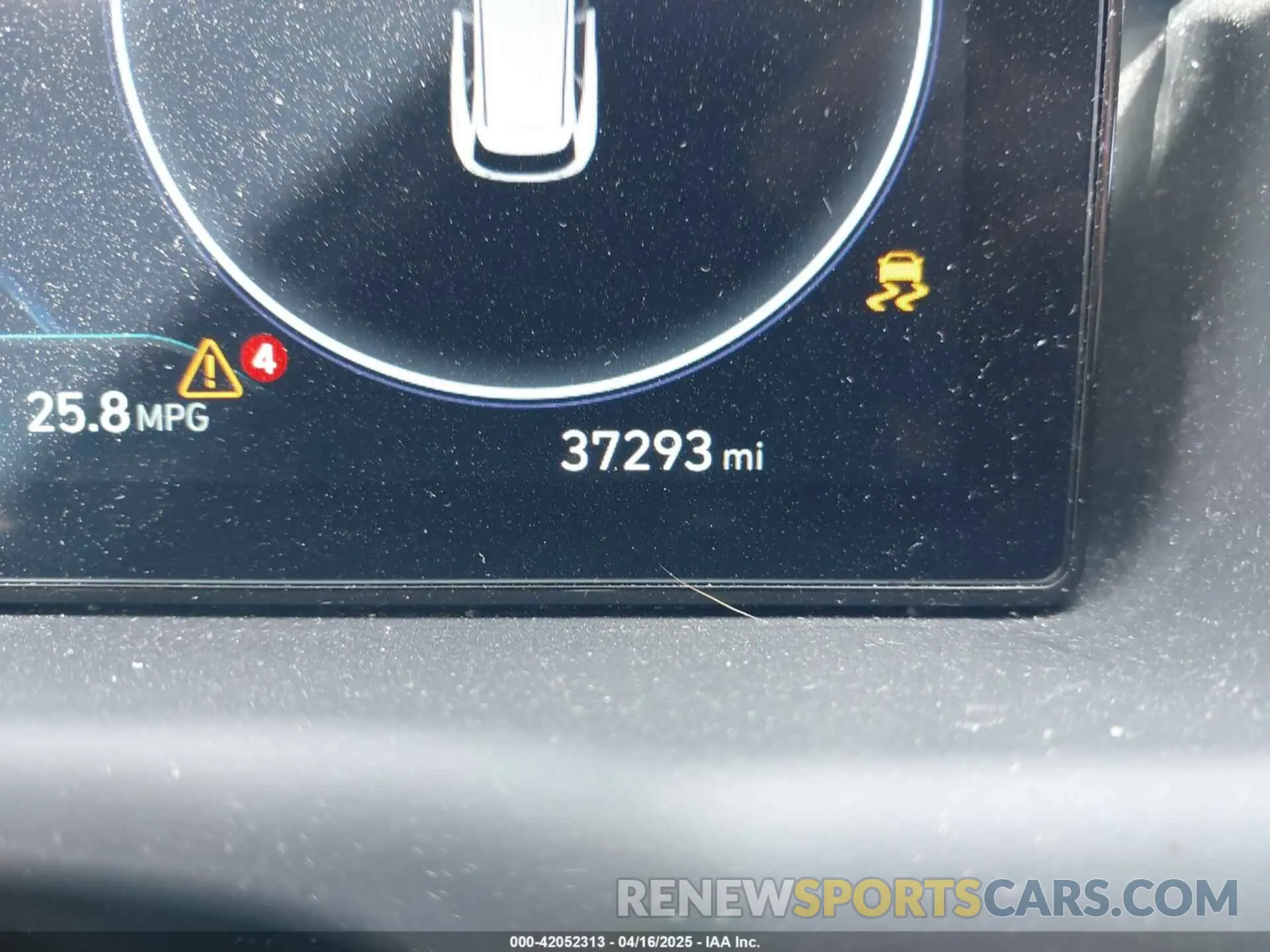 15 Photograph of a damaged car 5NMJE3DE5RH352341 HYUNDAI TUCSON 2024