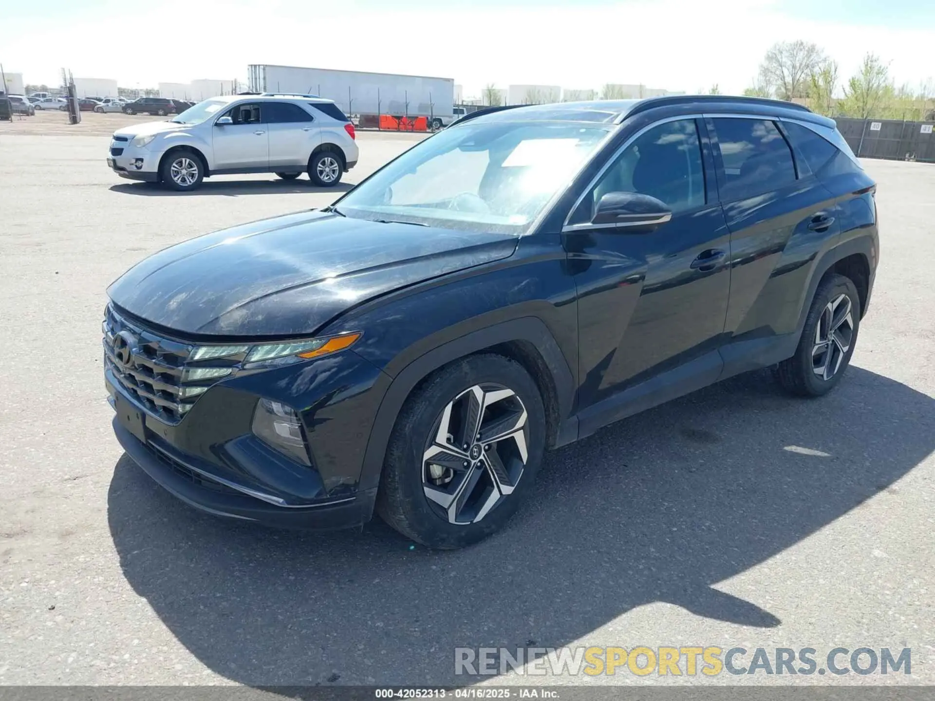 2 Photograph of a damaged car 5NMJE3DE5RH352341 HYUNDAI TUCSON 2024