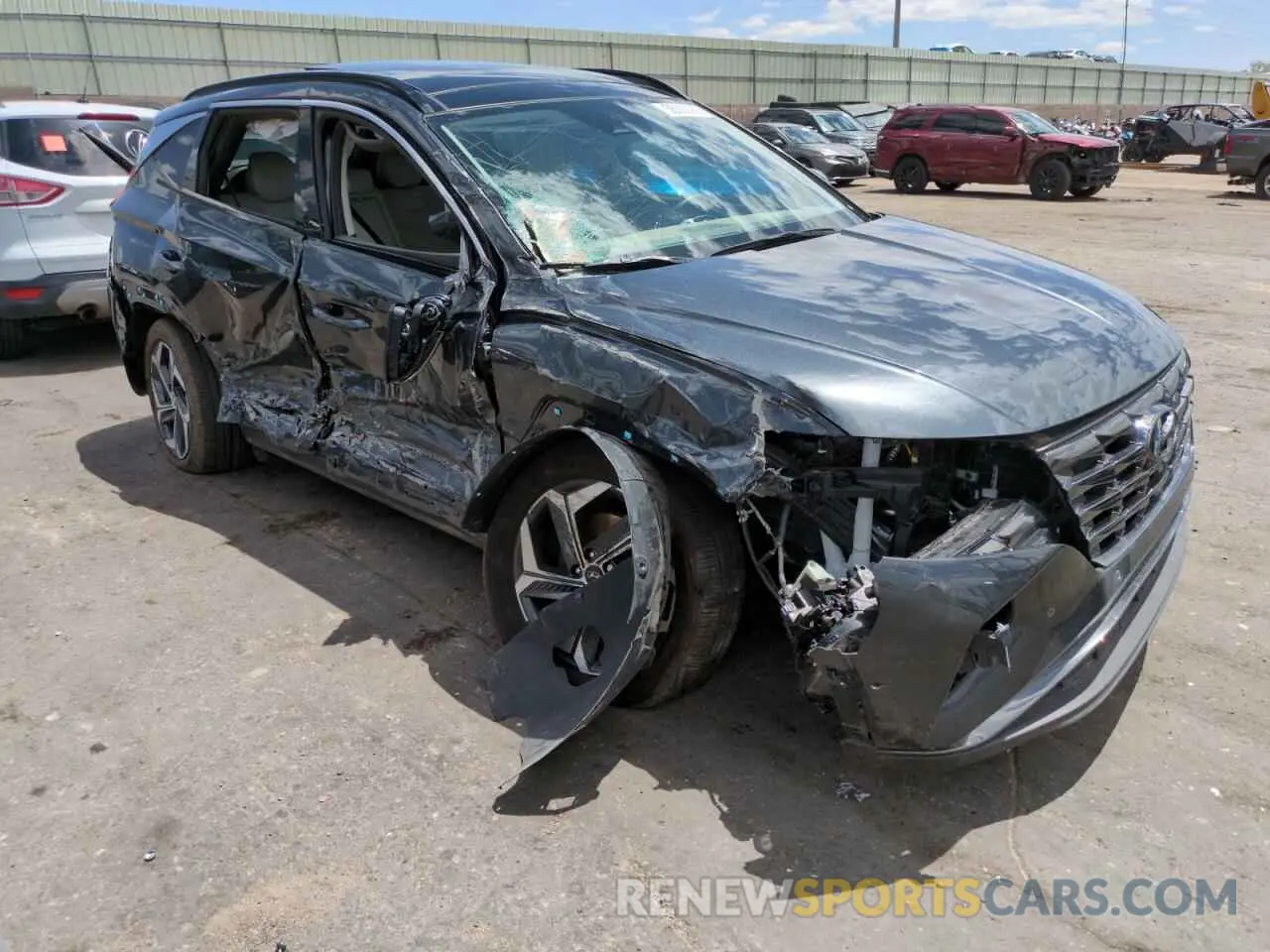 4 Photograph of a damaged car 5NMJE3DE7RH363289 HYUNDAI TUCSON 2024