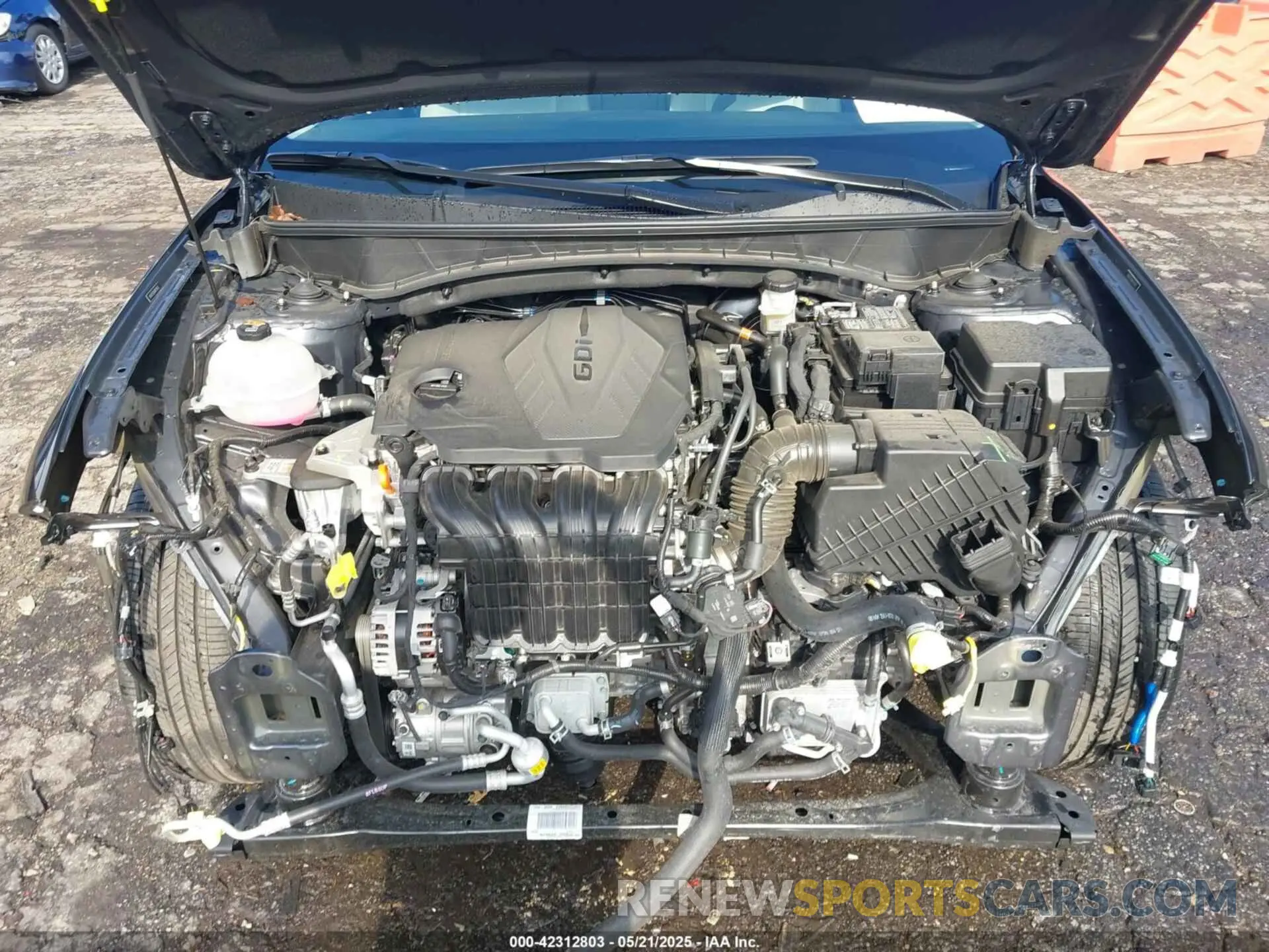 10 Photograph of a damaged car 5NMJE3DE8RH329670 HYUNDAI TUCSON 2024