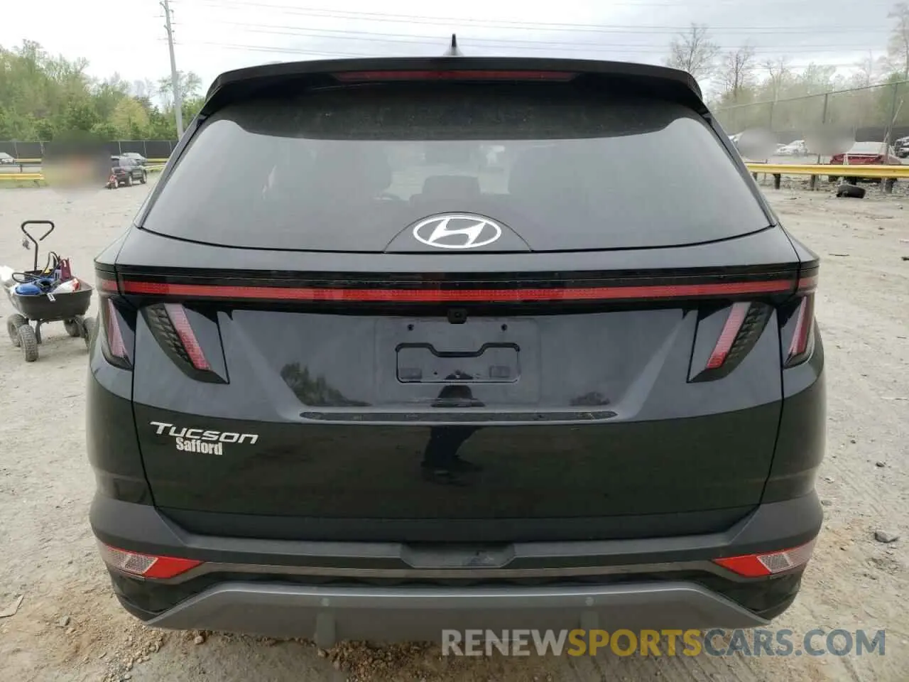 6 Photograph of a damaged car 5NMJE3DE8RH371417 HYUNDAI TUCSON 2024