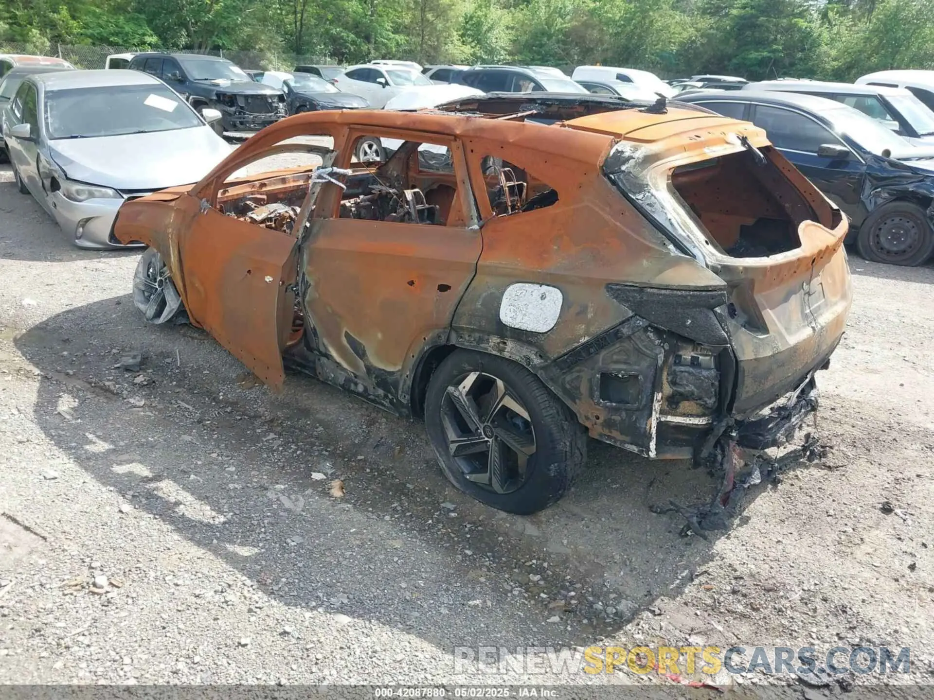 3 Photograph of a damaged car 5NMJE3DE9RH316751 HYUNDAI TUCSON 2024