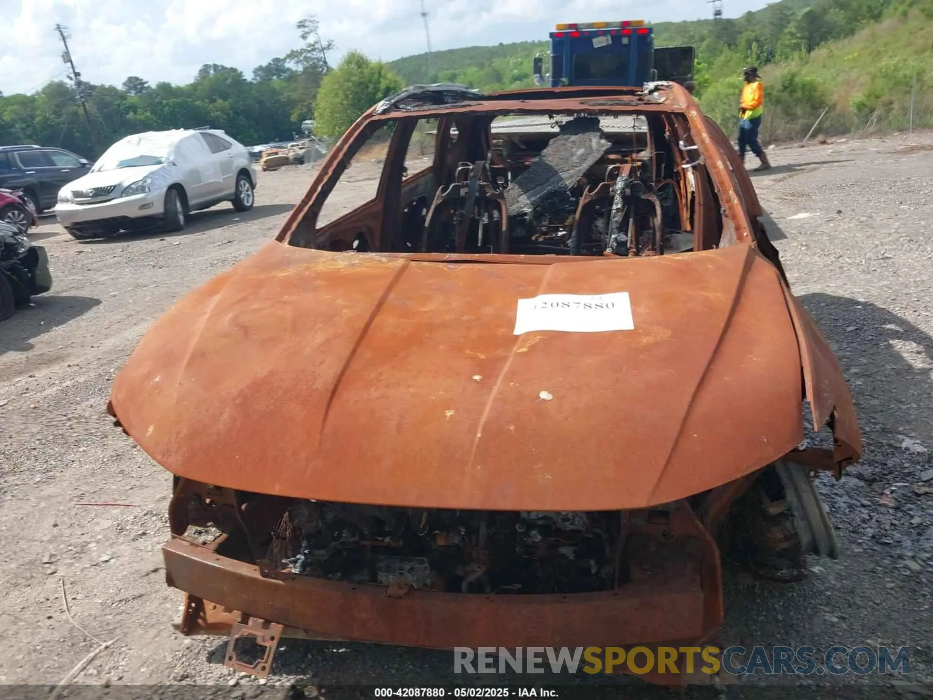 6 Photograph of a damaged car 5NMJE3DE9RH316751 HYUNDAI TUCSON 2024