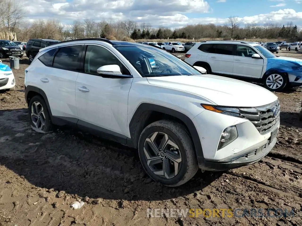 4 Photograph of a damaged car 5NMJECDE0RH417094 HYUNDAI TUCSON 2024