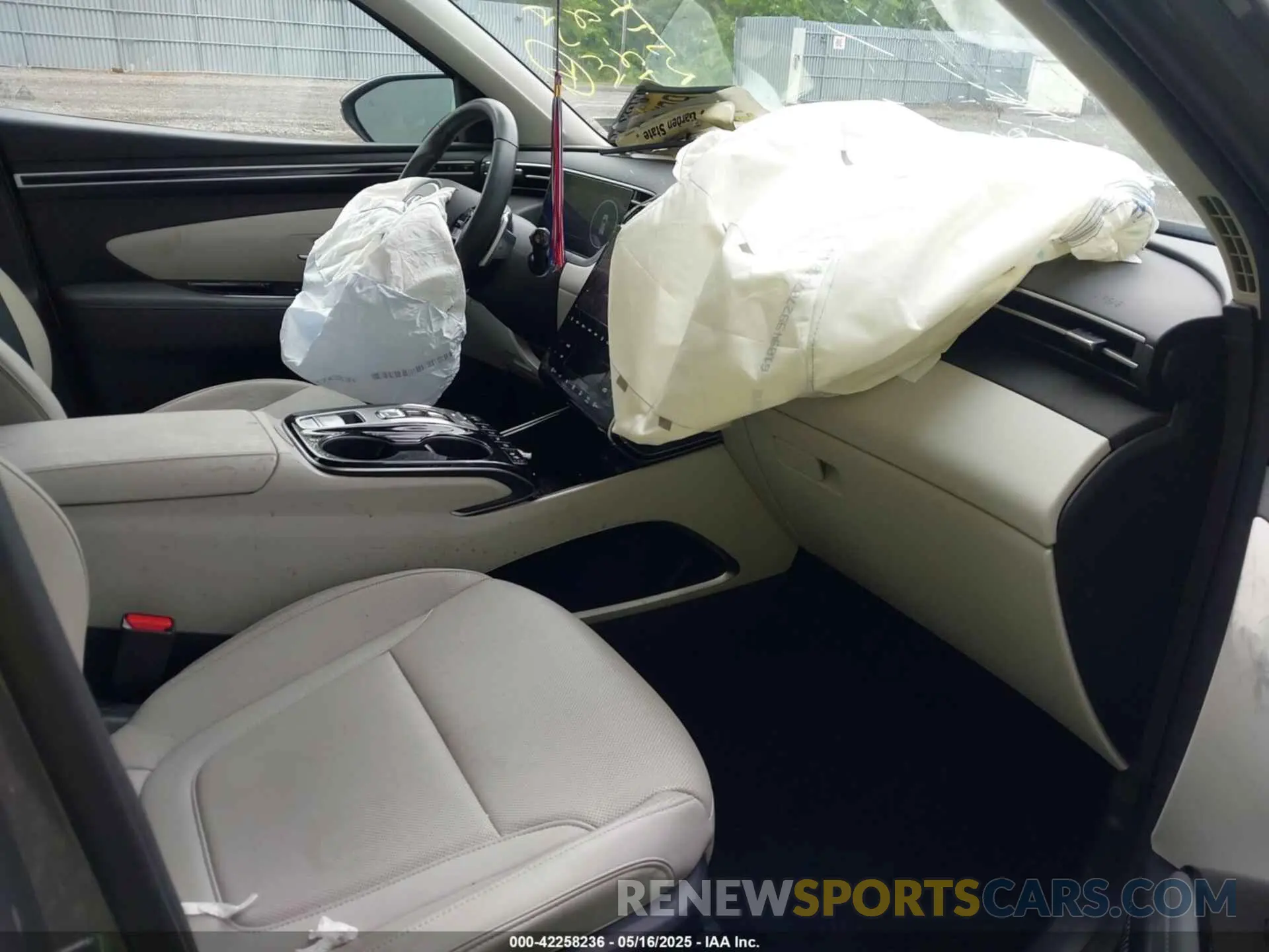 5 Photograph of a damaged car 5NMJECDE0RH419167 HYUNDAI TUCSON 2024