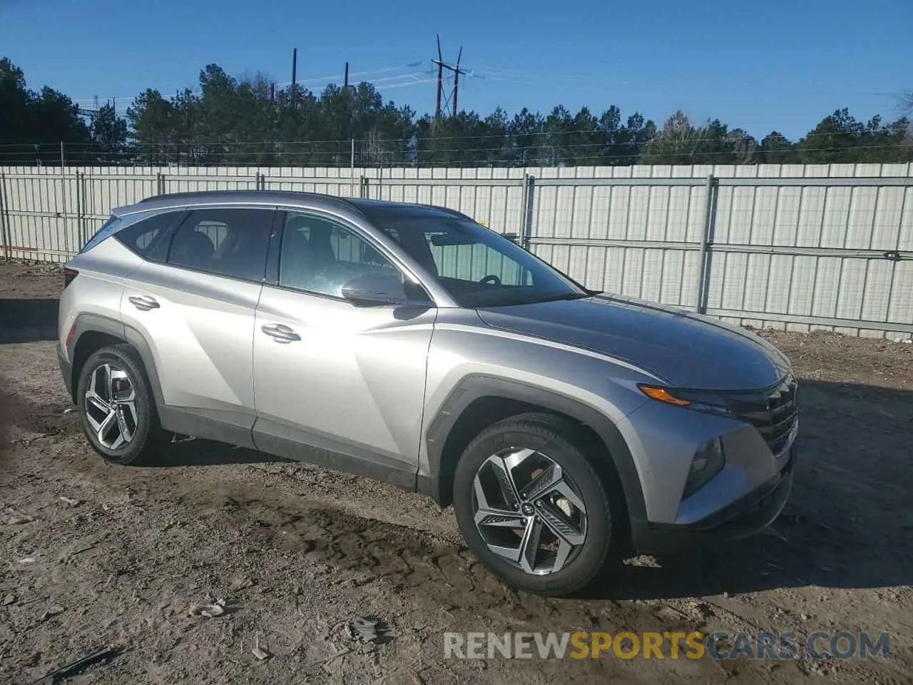 4 Photograph of a damaged car 5NMJECDE1RH295202 HYUNDAI TUCSON 2024
