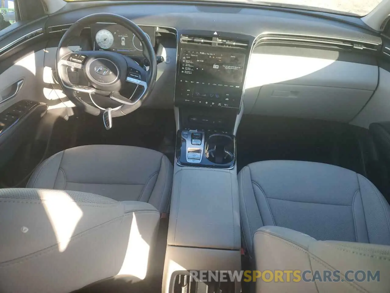8 Photograph of a damaged car 5NMJECDE1RH295202 HYUNDAI TUCSON 2024