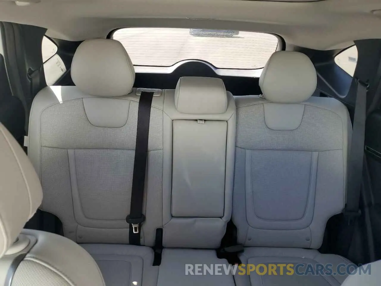 10 Photograph of a damaged car 5NMJECDE2RH298447 HYUNDAI TUCSON 2024