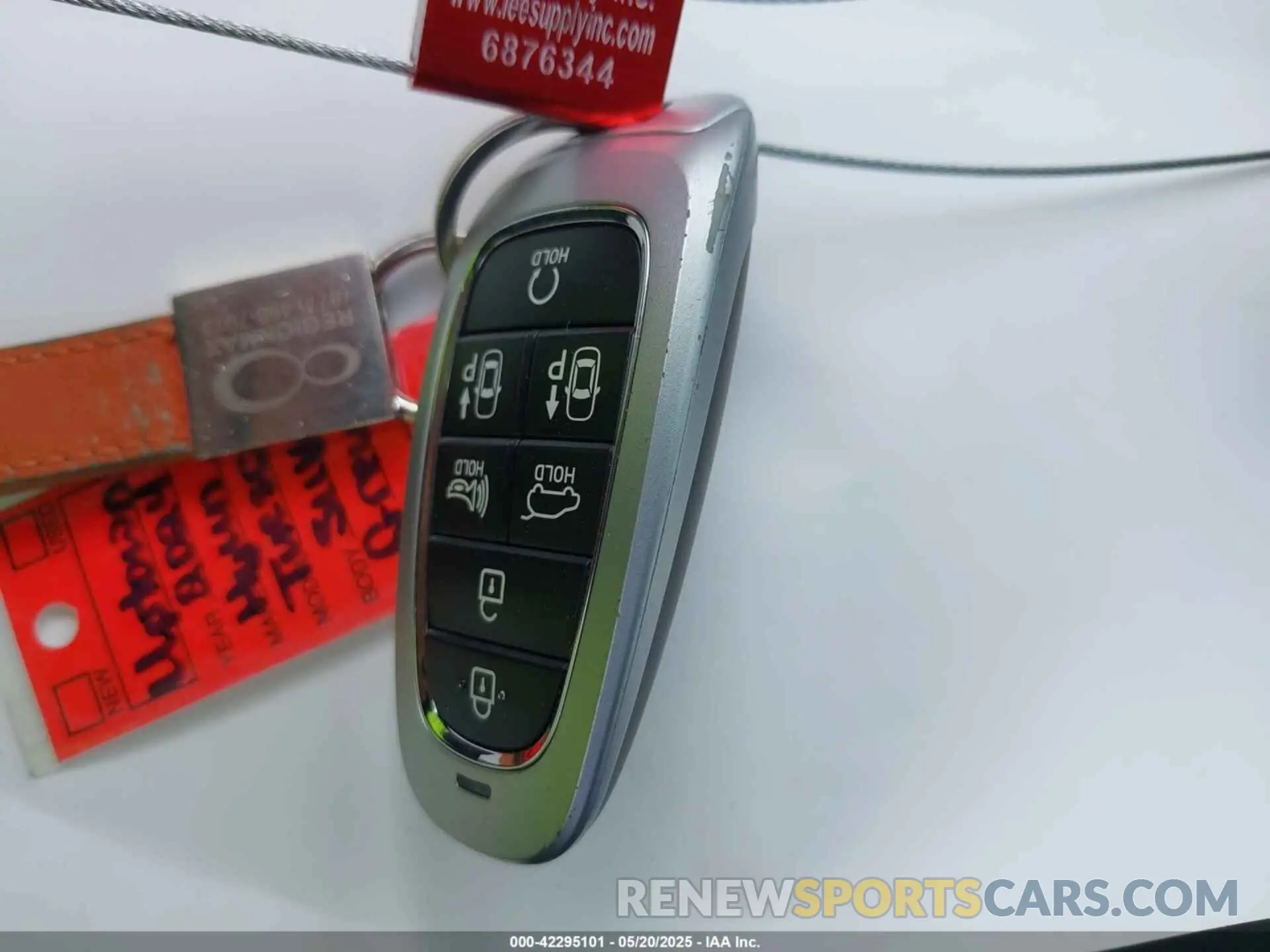 11 Photograph of a damaged car 5NMJECDE2RH356671 HYUNDAI TUCSON 2024