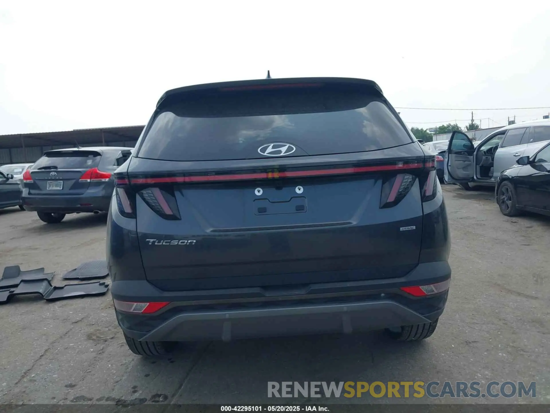 16 Photograph of a damaged car 5NMJECDE2RH356671 HYUNDAI TUCSON 2024