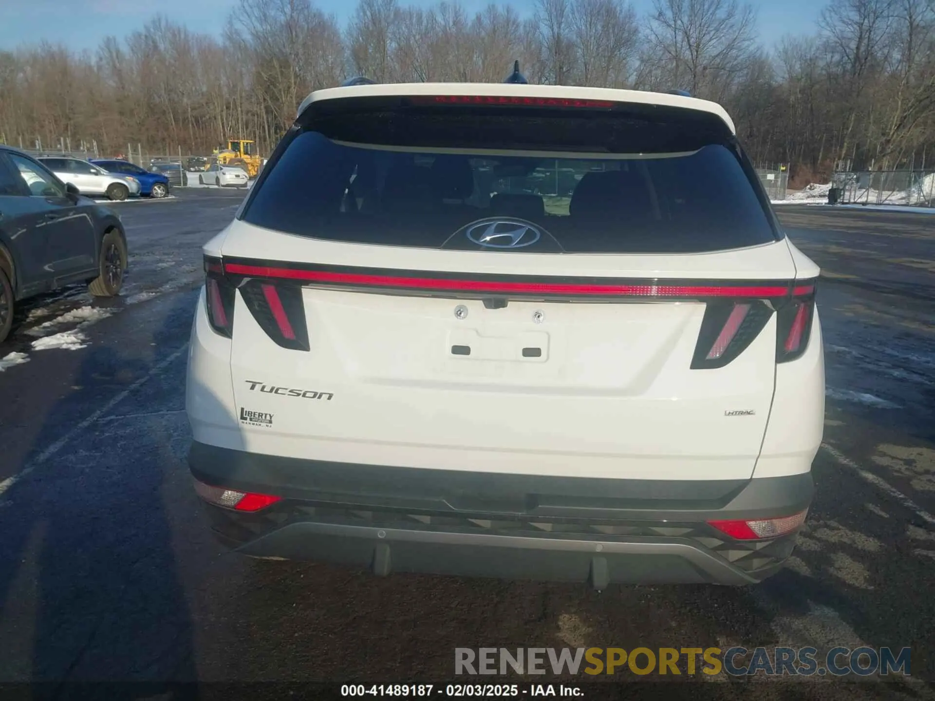 16 Photograph of a damaged car 5NMJECDE2RH395082 HYUNDAI TUCSON 2024
