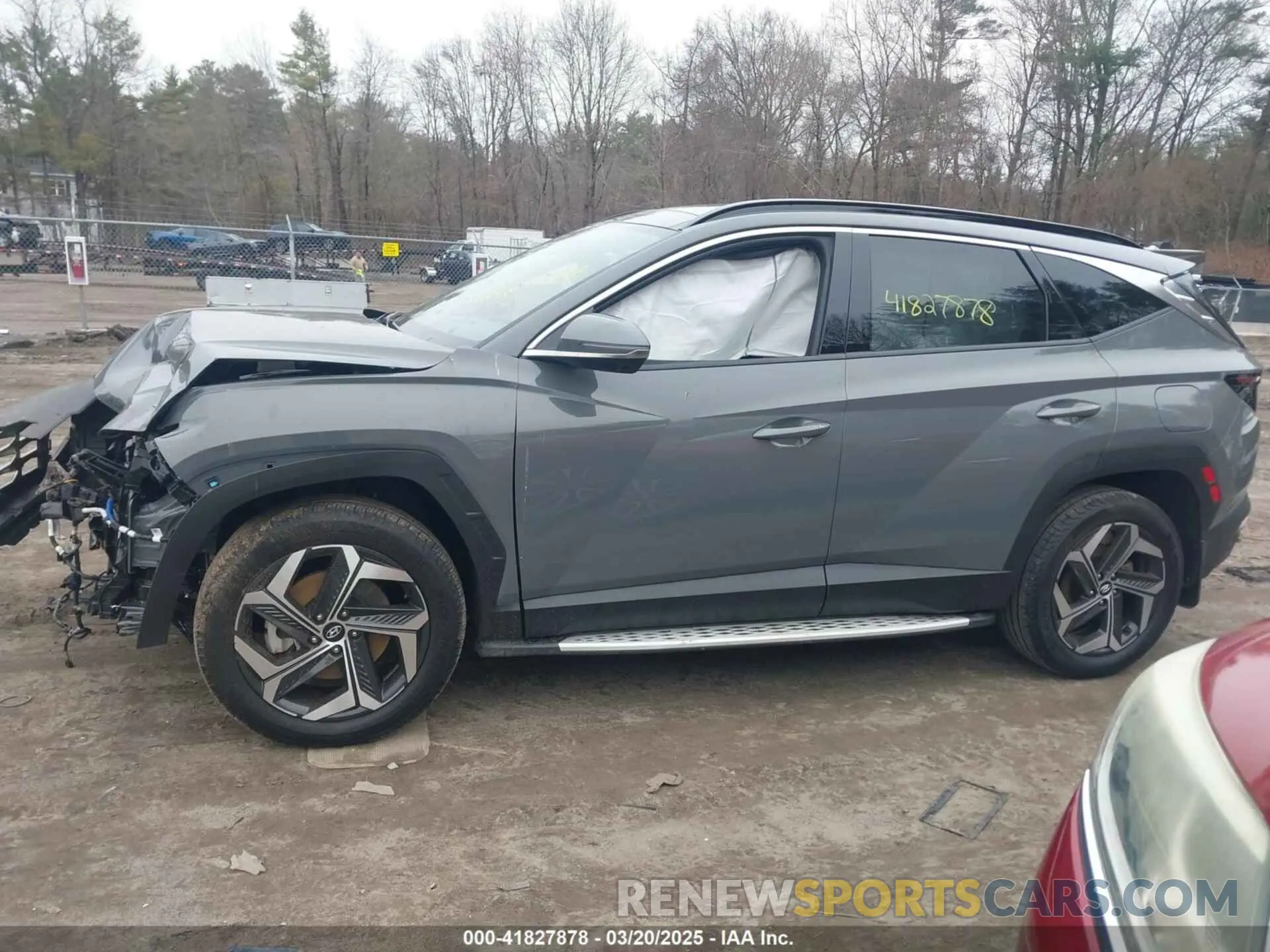 14 Photograph of a damaged car 5NMJECDE3RH316938 HYUNDAI TUCSON 2024