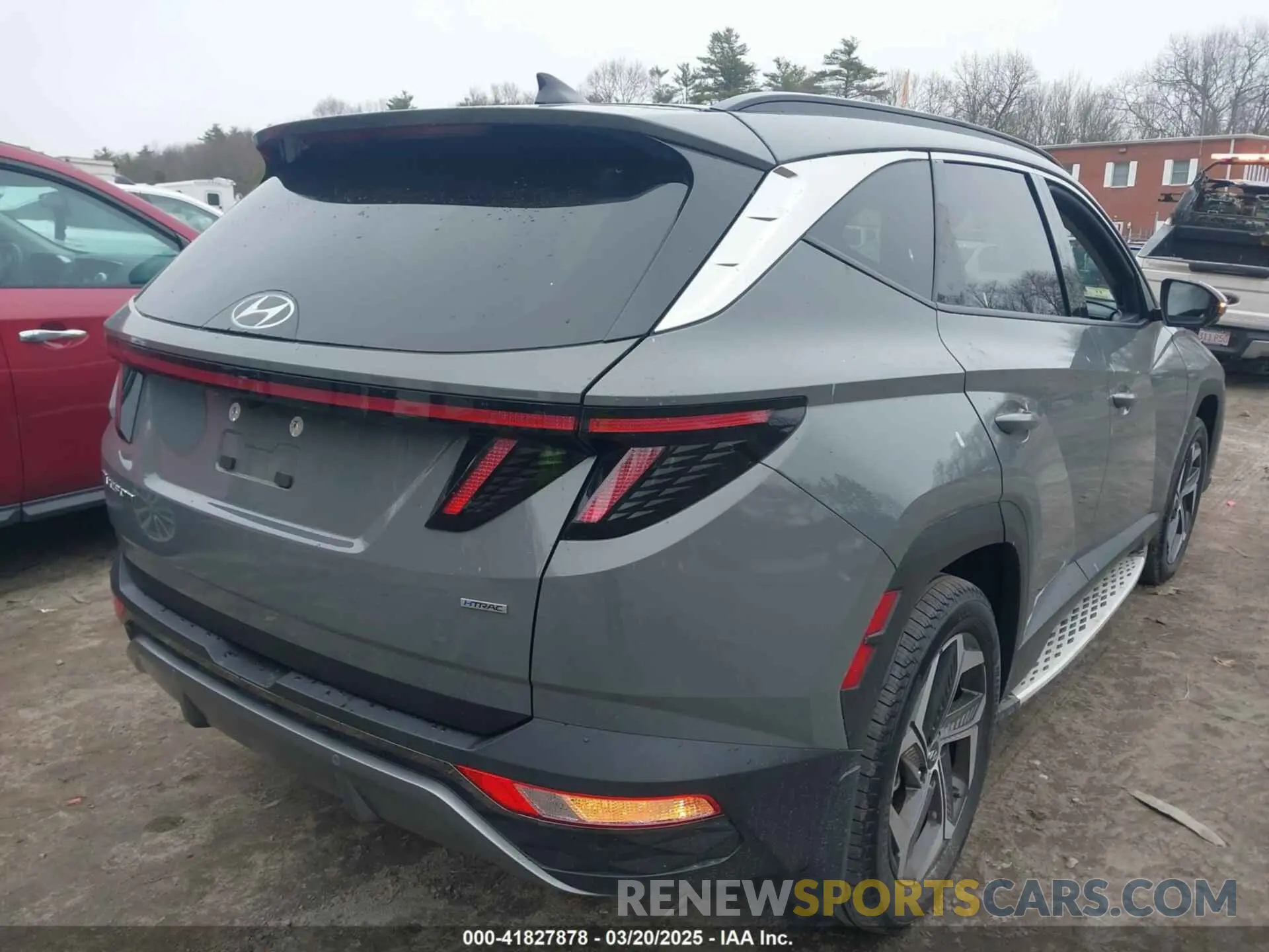 4 Photograph of a damaged car 5NMJECDE3RH316938 HYUNDAI TUCSON 2024