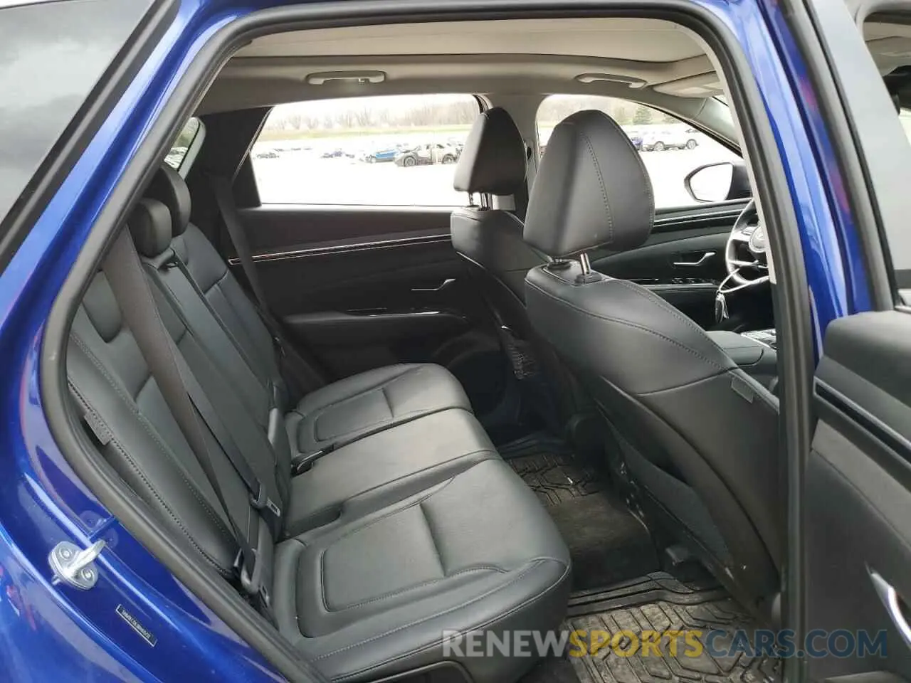 11 Photograph of a damaged car 5NMJECDE3RH325722 HYUNDAI TUCSON 2024