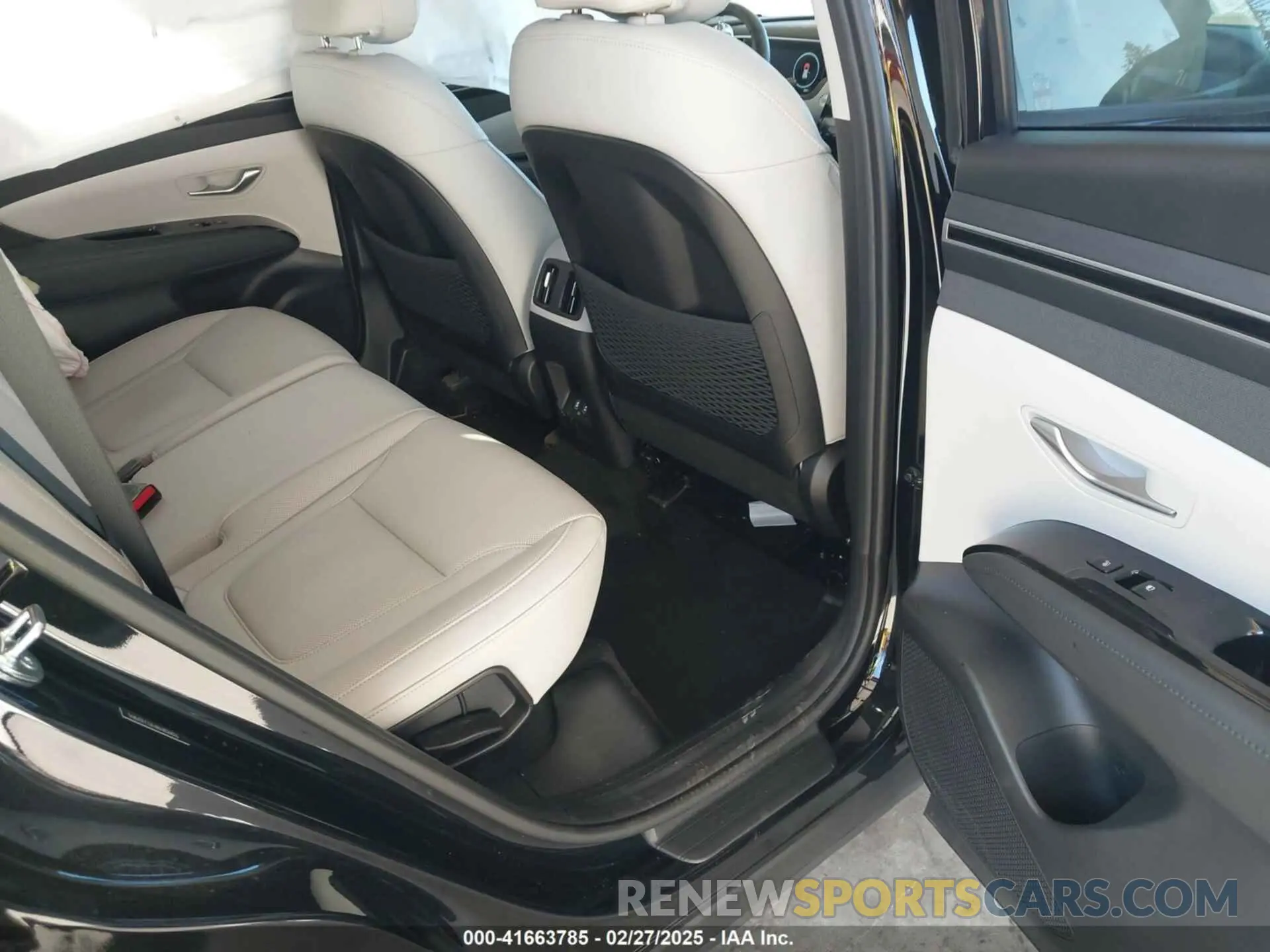 8 Photograph of a damaged car 5NMJECDE4RH406826 HYUNDAI TUCSON 2024