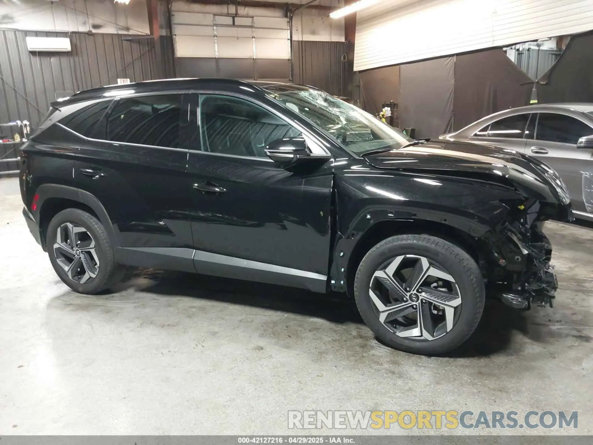 14 Photograph of a damaged car 5NMJECDE5RH303687 HYUNDAI TUCSON 2024