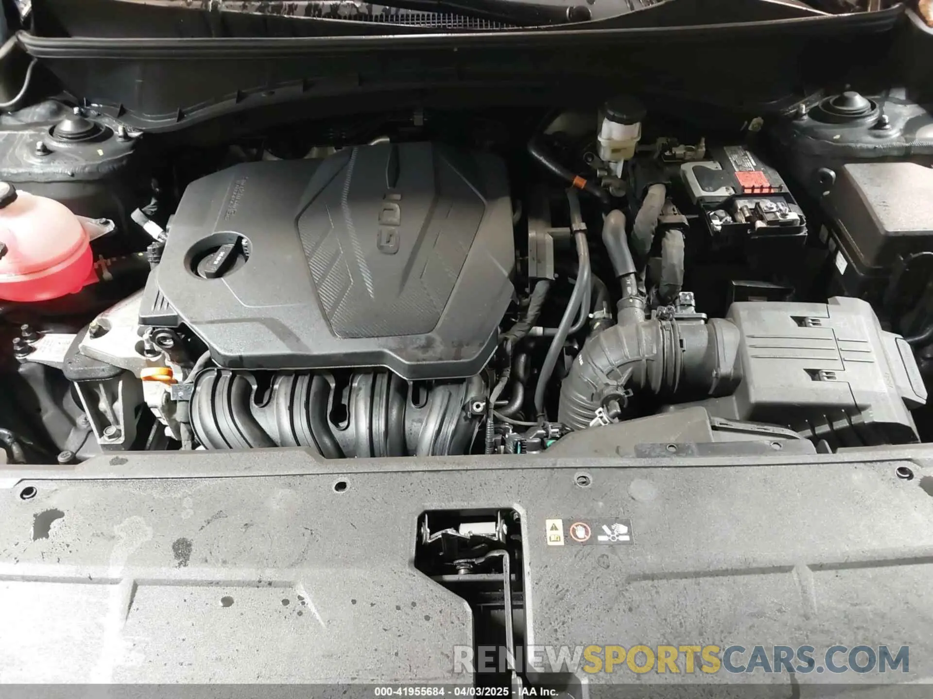 10 Photograph of a damaged car 5NMJECDE5RH303897 HYUNDAI TUCSON 2024