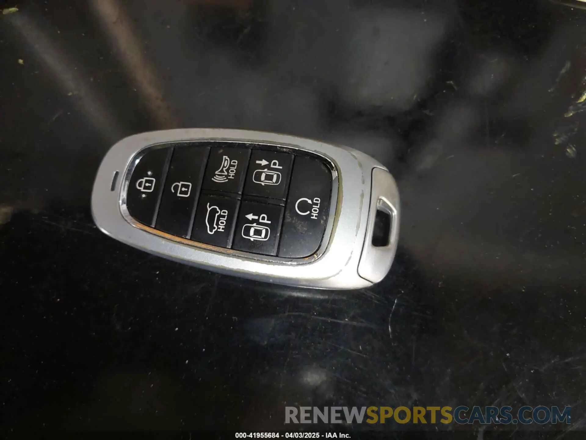 11 Photograph of a damaged car 5NMJECDE5RH303897 HYUNDAI TUCSON 2024