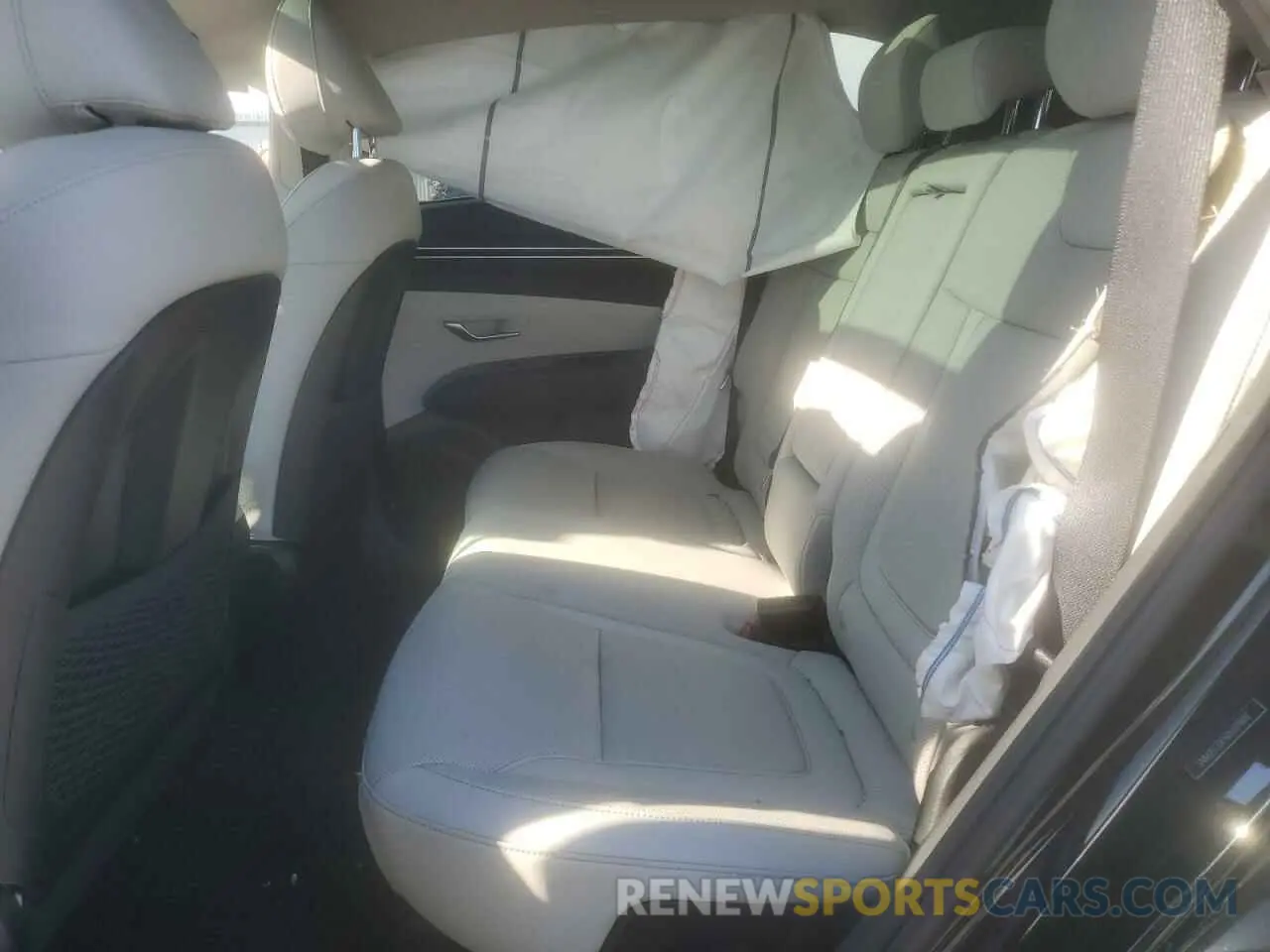 11 Photograph of a damaged car 5NMJECDE5RH321400 HYUNDAI TUCSON 2024