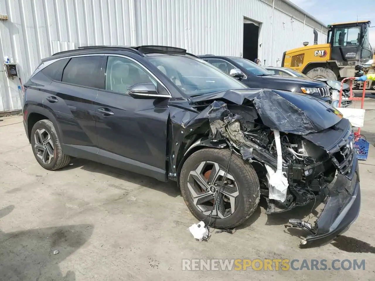 4 Photograph of a damaged car 5NMJECDE5RH322059 HYUNDAI TUCSON 2024