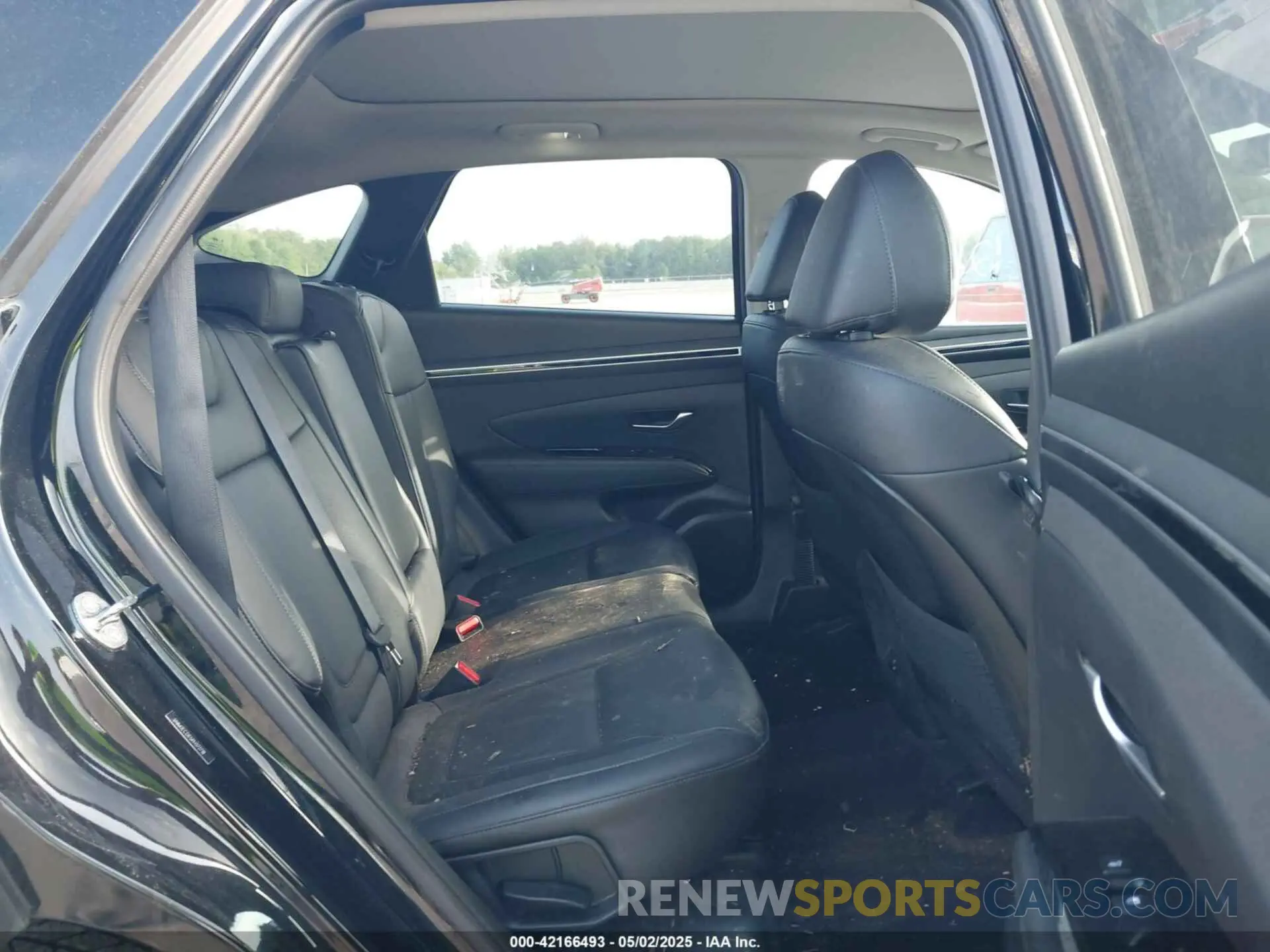 8 Photograph of a damaged car 5NMJECDE5RH372718 HYUNDAI TUCSON 2024