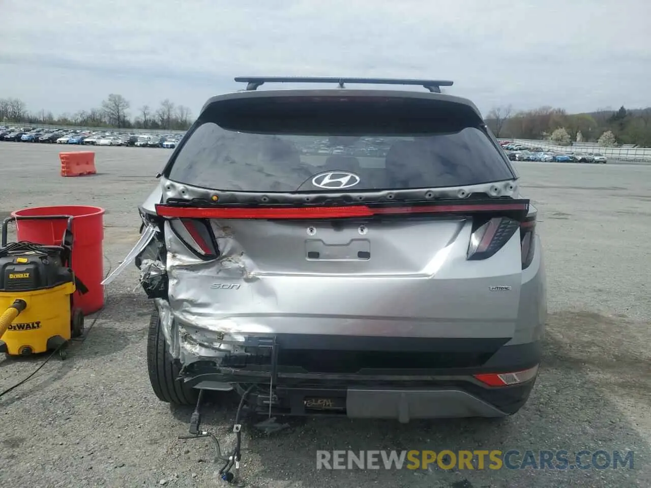 6 Photograph of a damaged car 5NMJECDE6RH318702 HYUNDAI TUCSON 2024