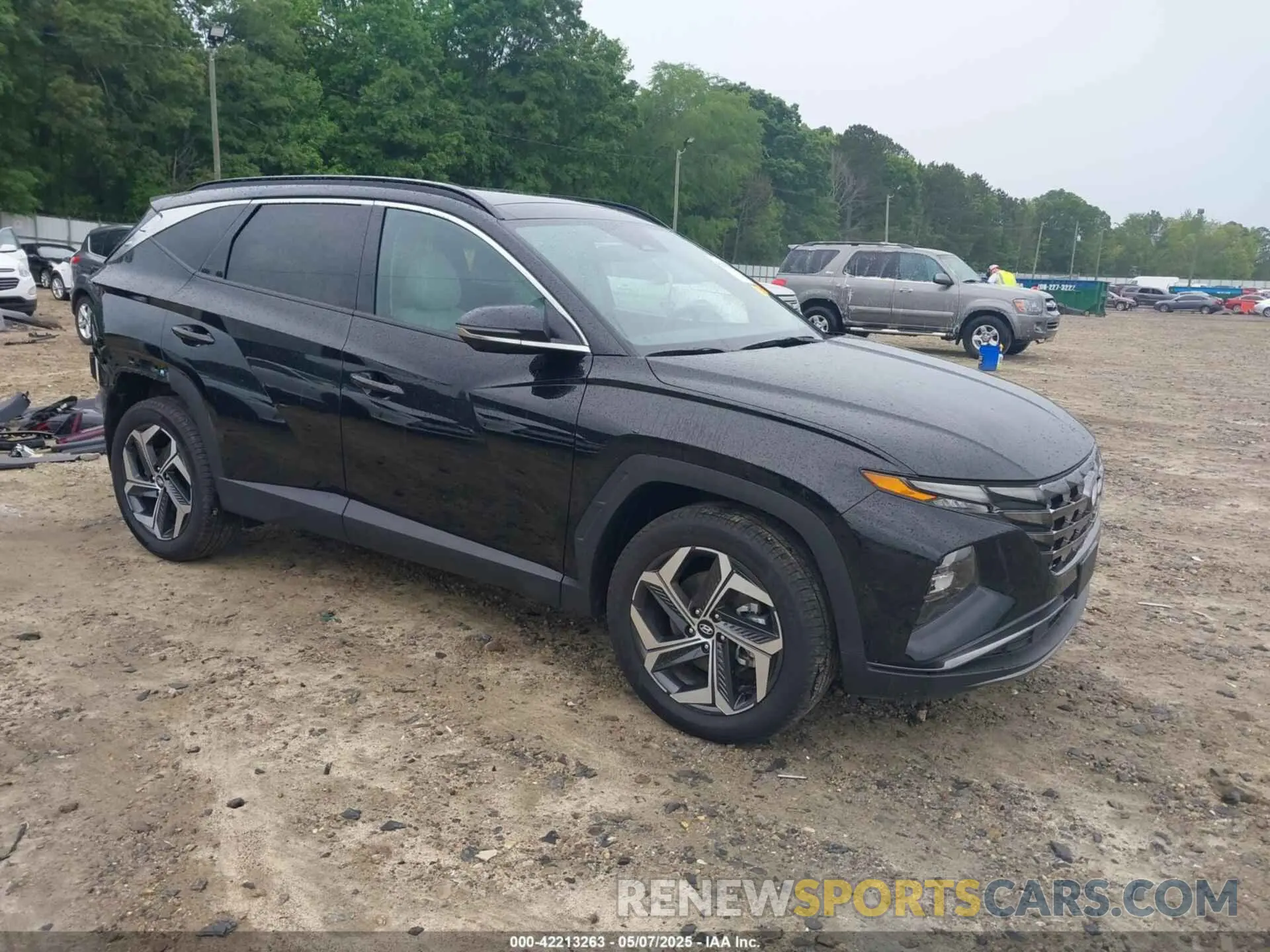 1 Photograph of a damaged car 5NMJECDE6RH351604 HYUNDAI TUCSON 2024