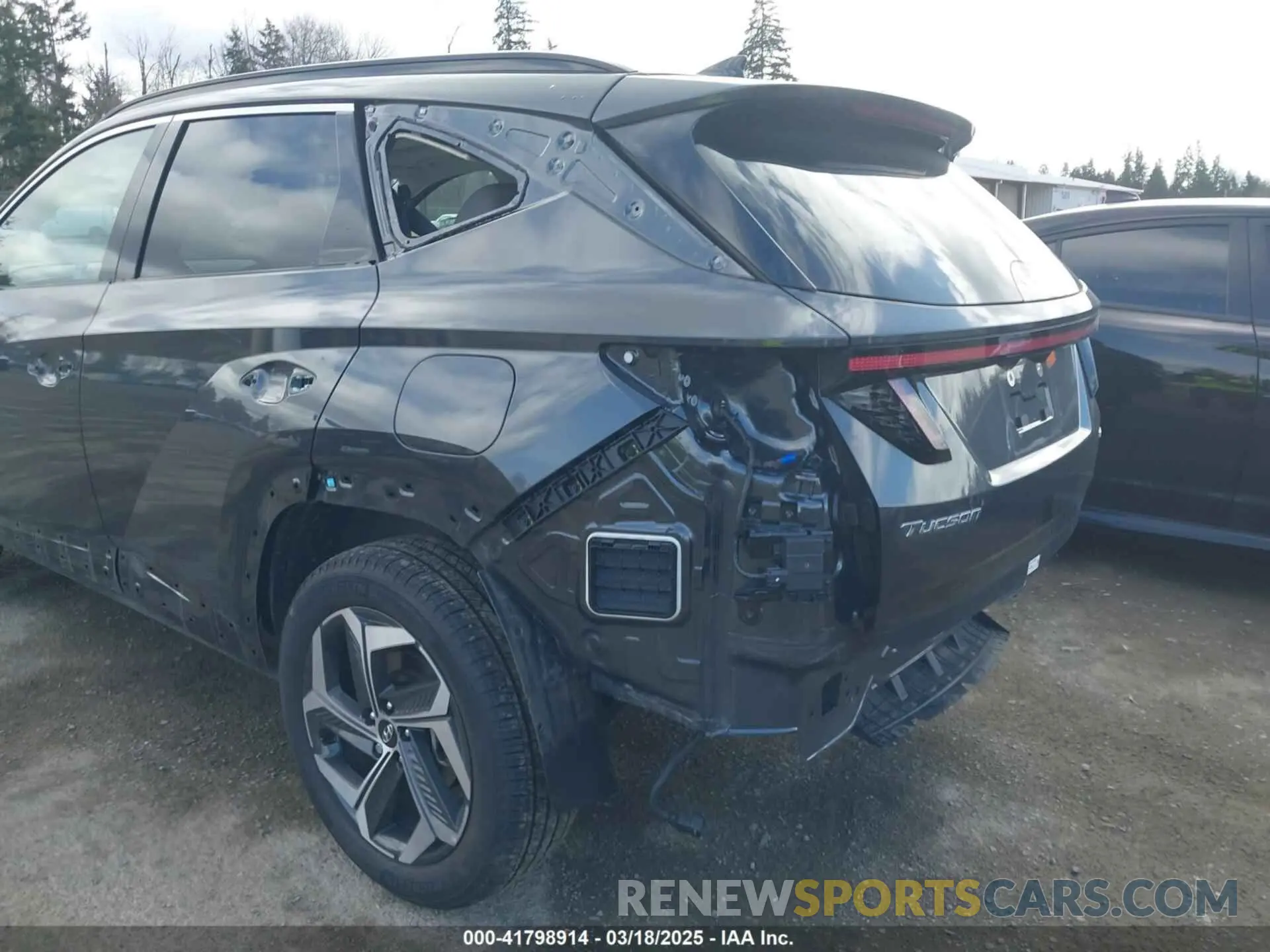 22 Photograph of a damaged car 5NMJECDE6RH356835 HYUNDAI TUCSON 2024