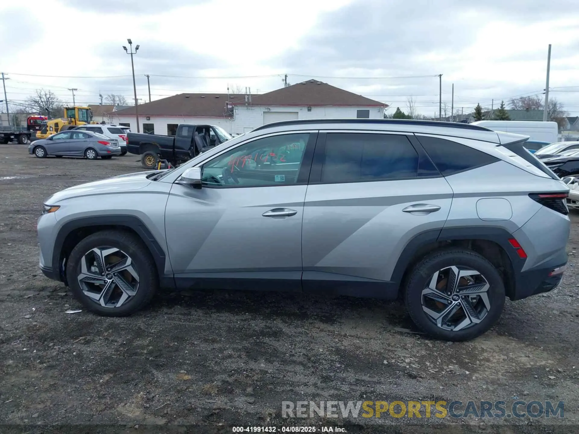 14 Photograph of a damaged car 5NMJECDE6RH361615 HYUNDAI TUCSON 2024