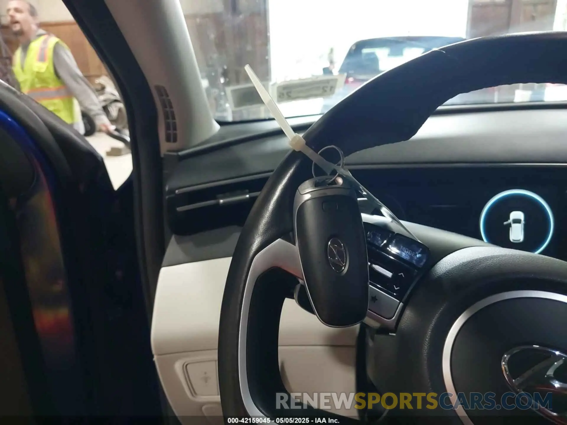 11 Photograph of a damaged car 5NMJECDE9RH339124 HYUNDAI TUCSON 2024