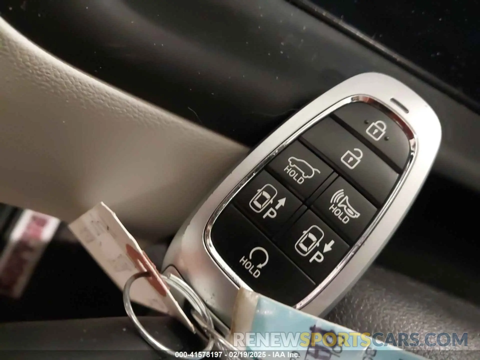 11 Photograph of a damaged car 5NMJECDEXRH340573 HYUNDAI TUCSON 2024