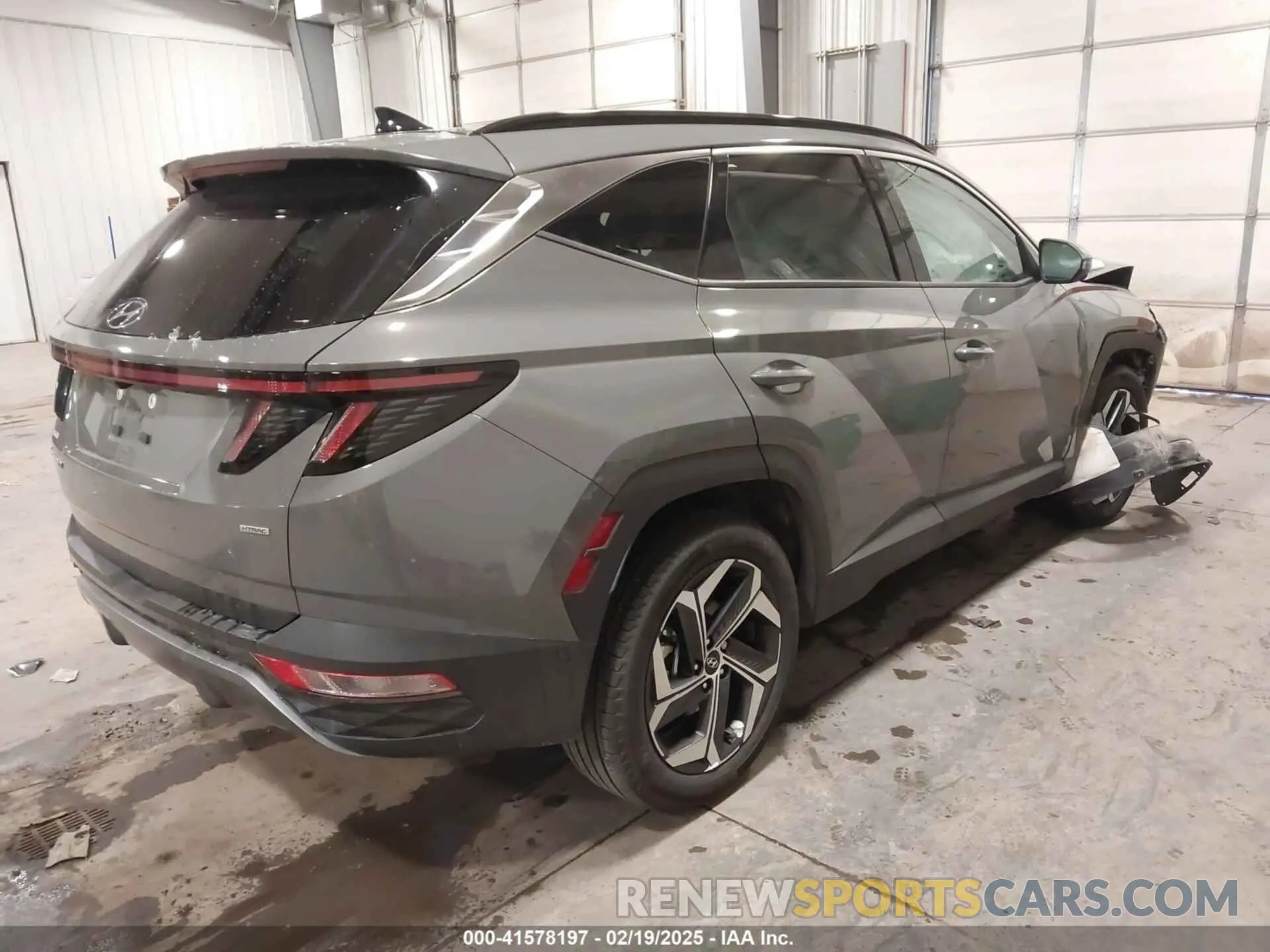 4 Photograph of a damaged car 5NMJECDEXRH340573 HYUNDAI TUCSON 2024