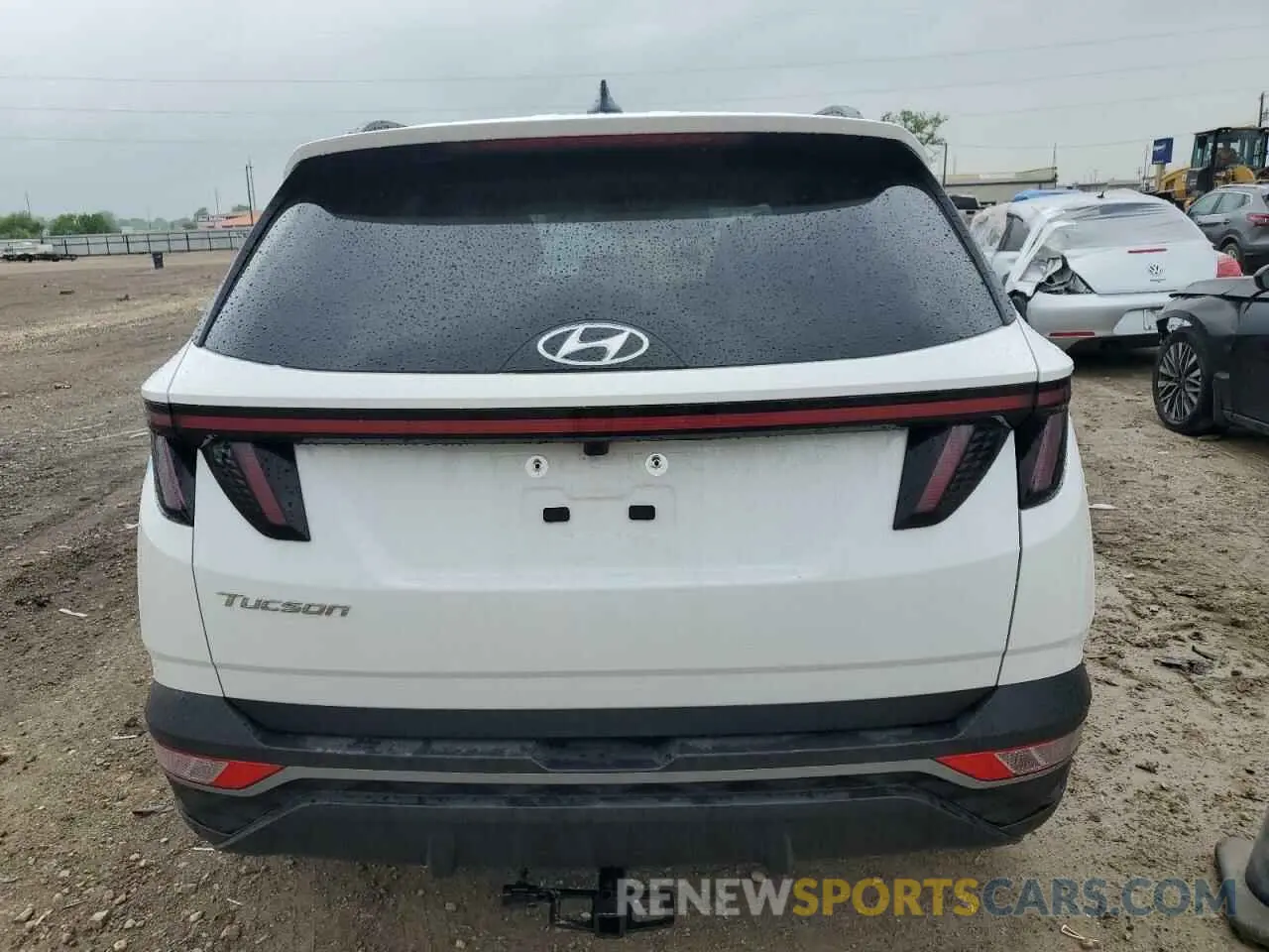 6 Photograph of a damaged car 5NMJF3DE0RH335623 HYUNDAI TUCSON 2024