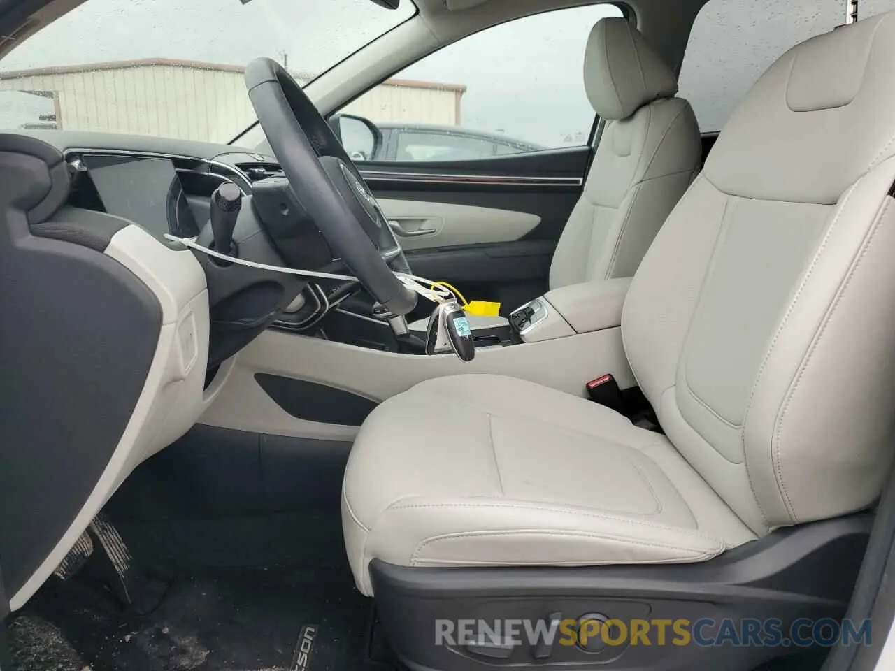 7 Photograph of a damaged car 5NMJF3DE0RH335623 HYUNDAI TUCSON 2024