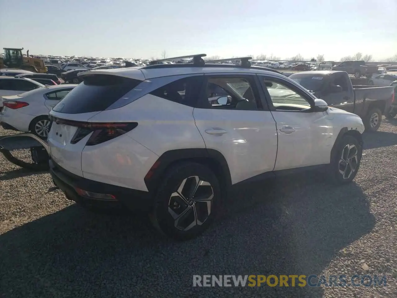 3 Photograph of a damaged car 5NMJF3DE0RH374339 HYUNDAI TUCSON 2024
