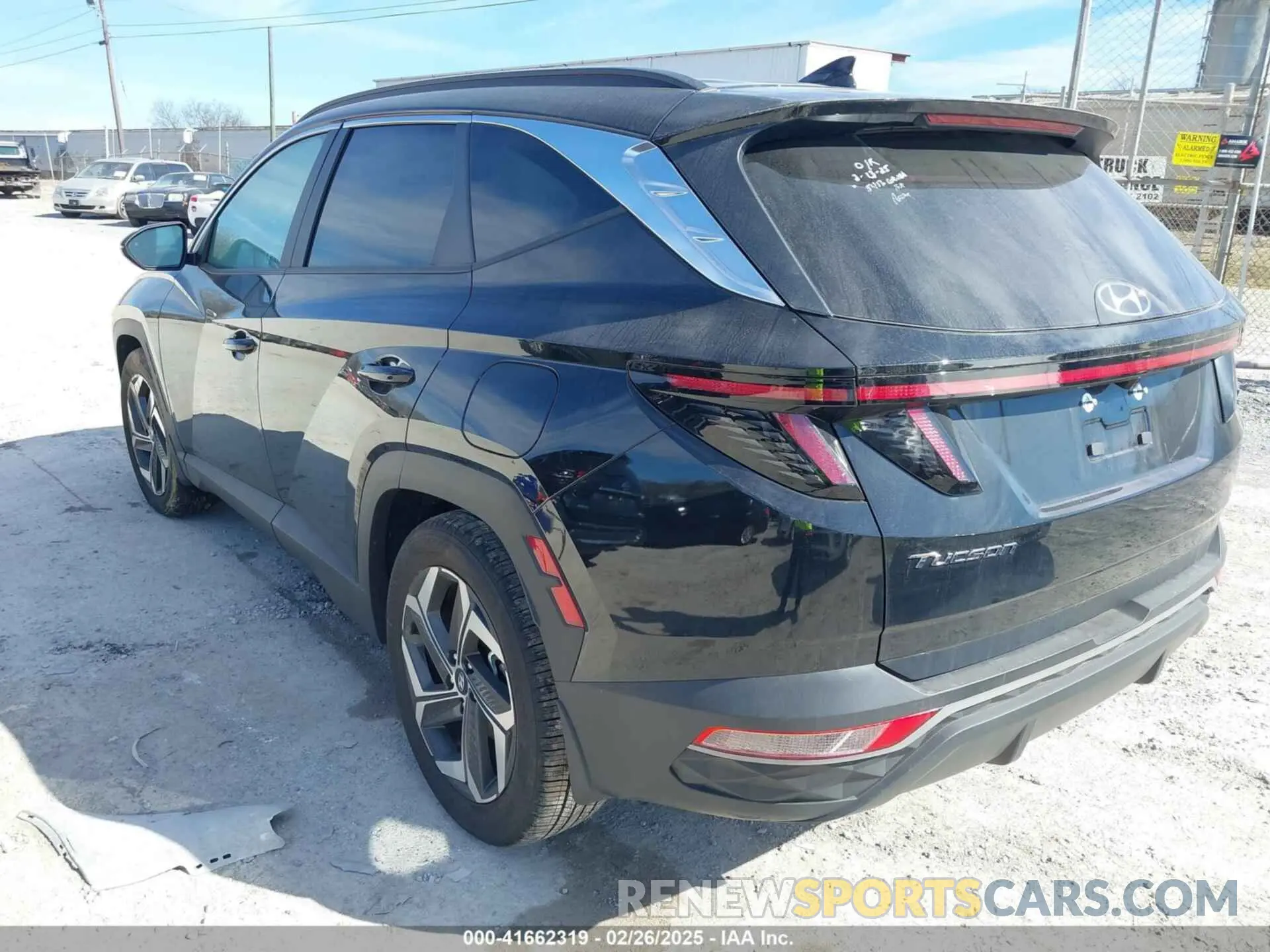 3 Photograph of a damaged car 5NMJF3DE1RH360594 HYUNDAI TUCSON 2024