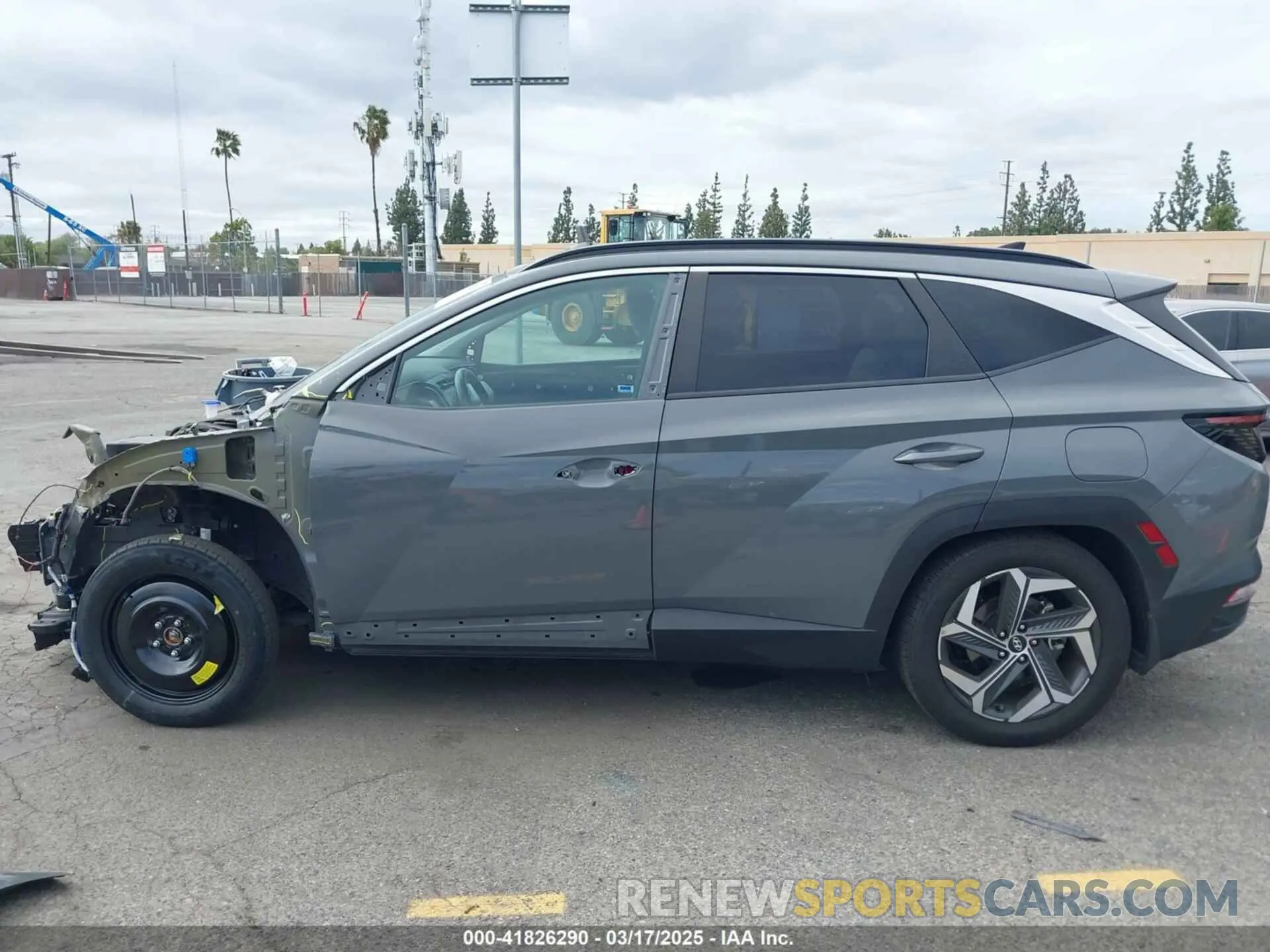 14 Photograph of a damaged car 5NMJF3DE1RH383213 HYUNDAI TUCSON 2024