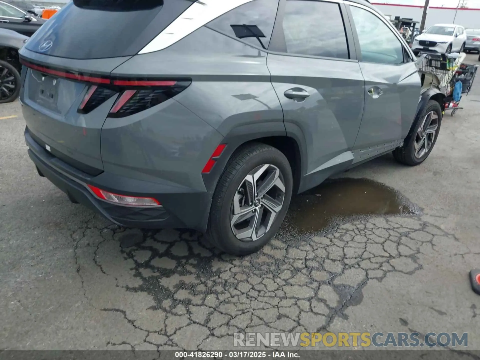 4 Photograph of a damaged car 5NMJF3DE1RH383213 HYUNDAI TUCSON 2024