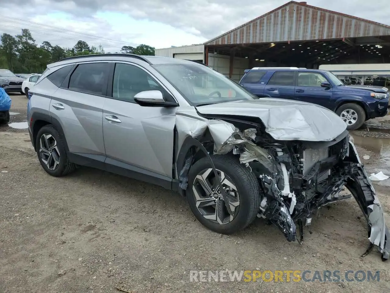 4 Photograph of a damaged car 5NMJF3DE1RH388542 HYUNDAI TUCSON 2024