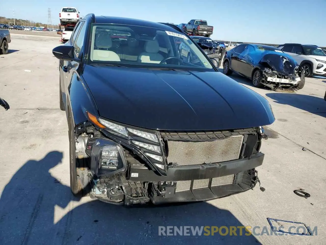 5 Photograph of a damaged car 5NMJF3DE2RH365433 HYUNDAI TUCSON 2024