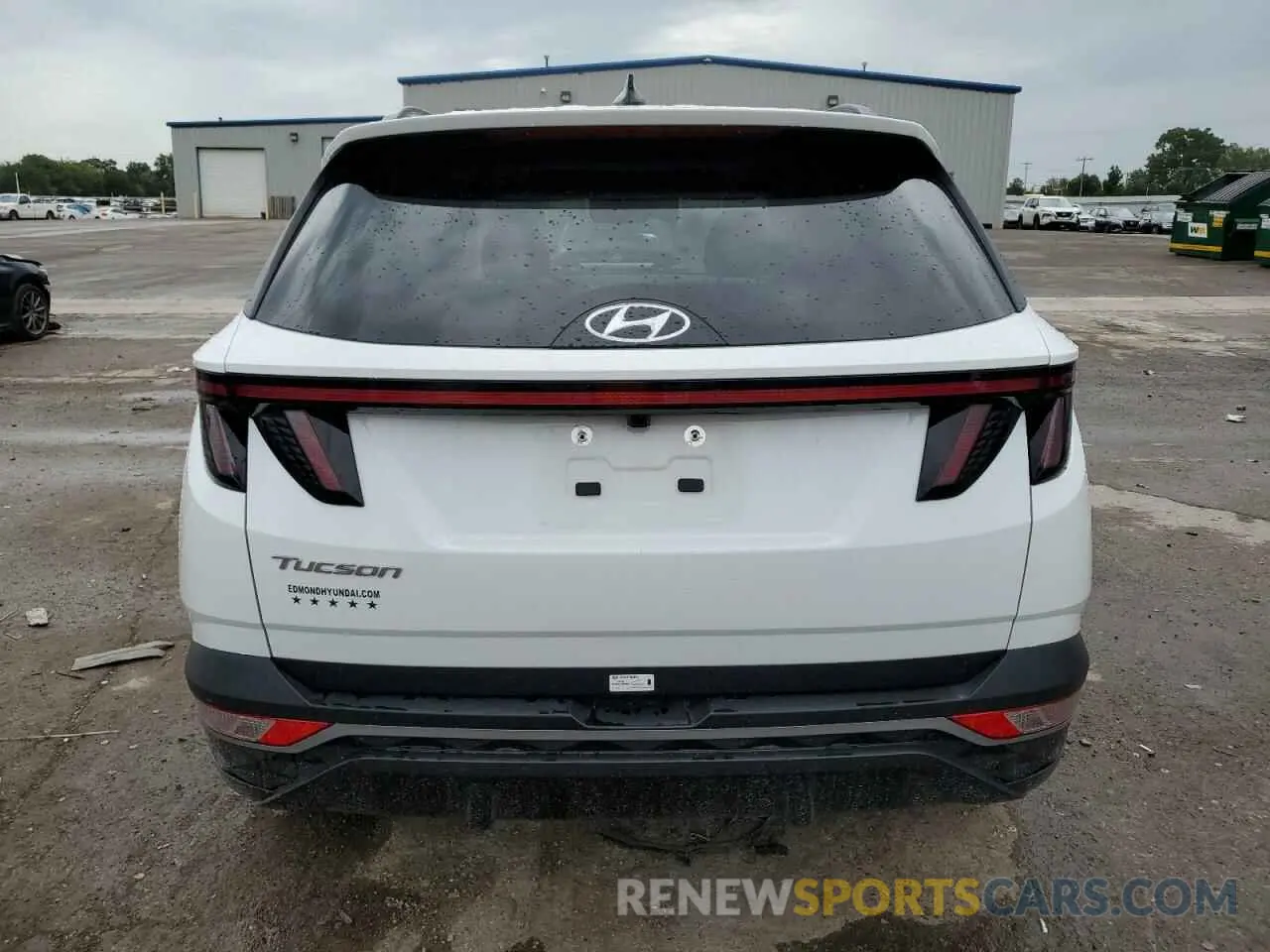 6 Photograph of a damaged car 5NMJF3DE2RH373662 HYUNDAI TUCSON 2024
