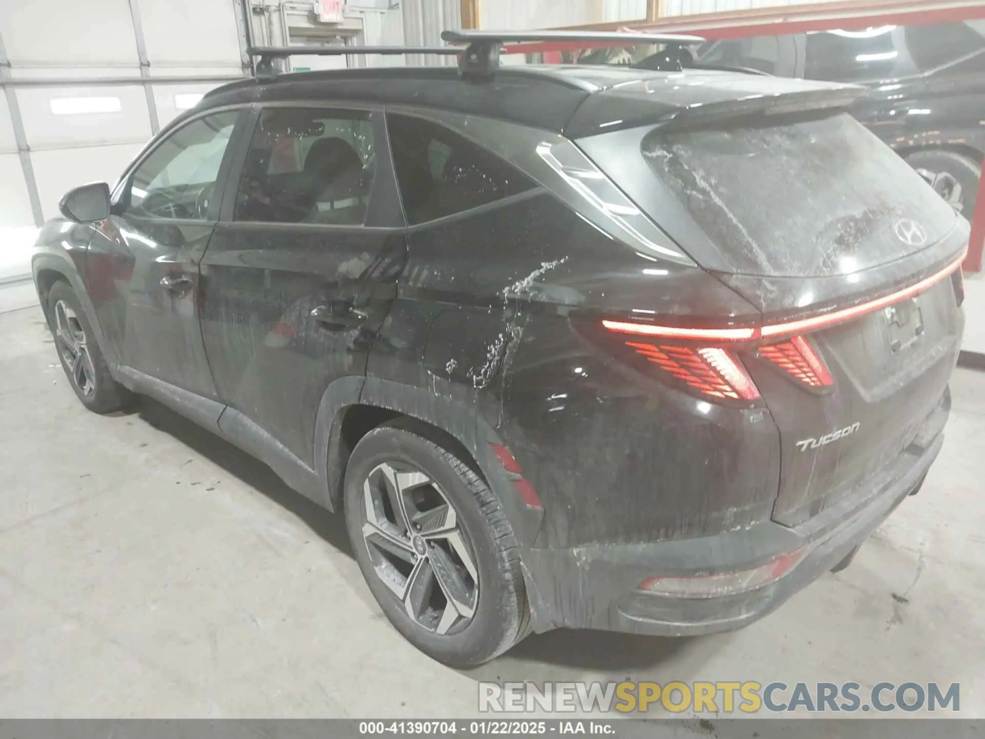 3 Photograph of a damaged car 5NMJF3DE3RH309470 HYUNDAI TUCSON 2024