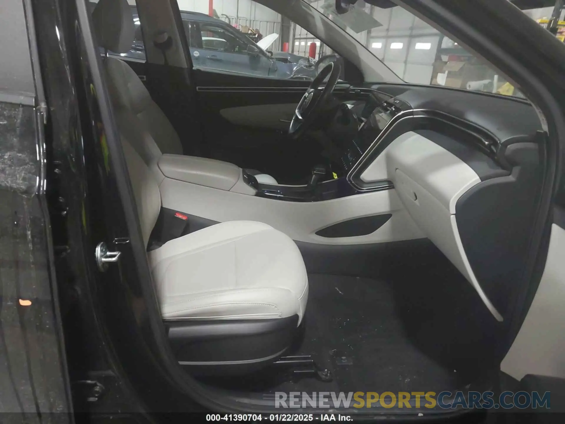 5 Photograph of a damaged car 5NMJF3DE3RH309470 HYUNDAI TUCSON 2024