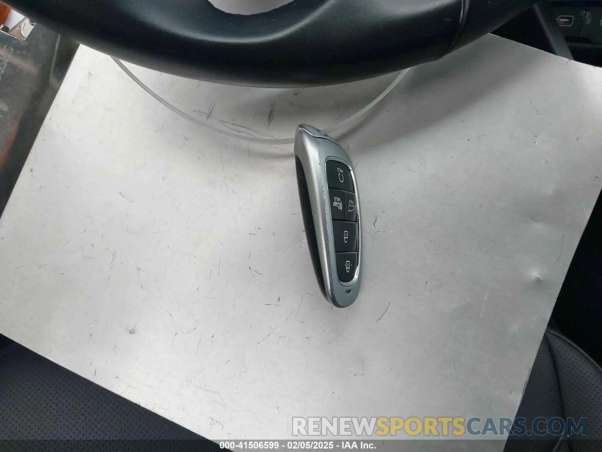 11 Photograph of a damaged car 5NMJF3DE3RH321778 HYUNDAI TUCSON 2024