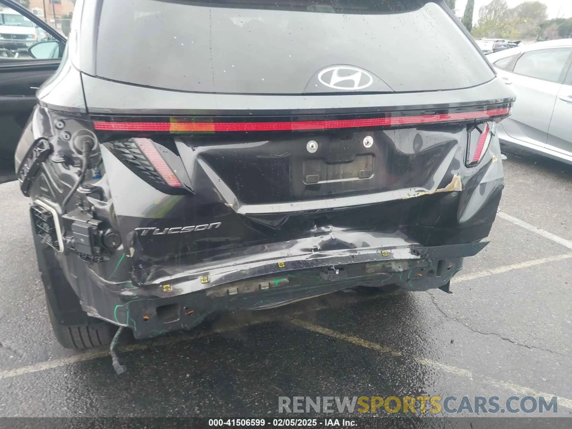 6 Photograph of a damaged car 5NMJF3DE3RH321778 HYUNDAI TUCSON 2024