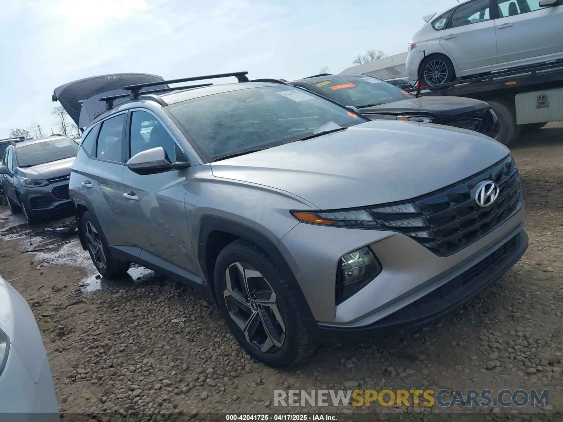 1 Photograph of a damaged car 5NMJF3DE3RH323367 HYUNDAI TUCSON 2024